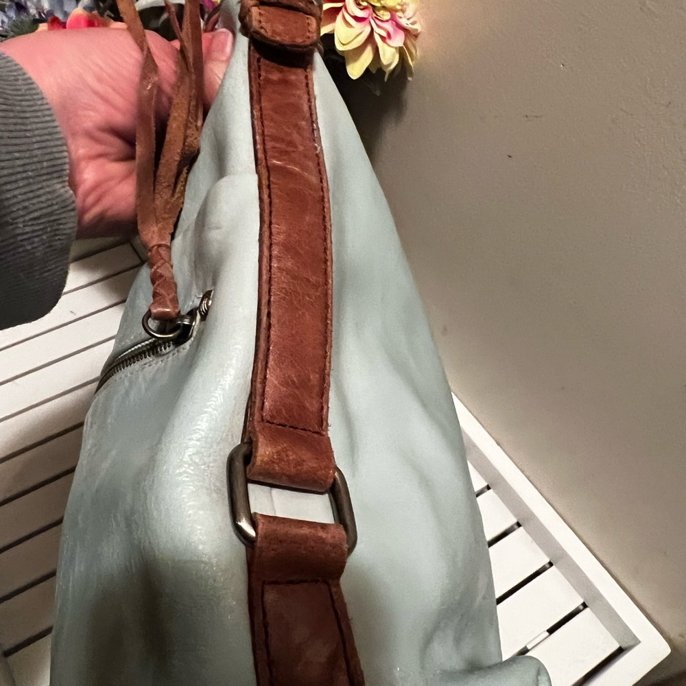 The Sak Leather Shoulder Bag - Picture 6 of 16